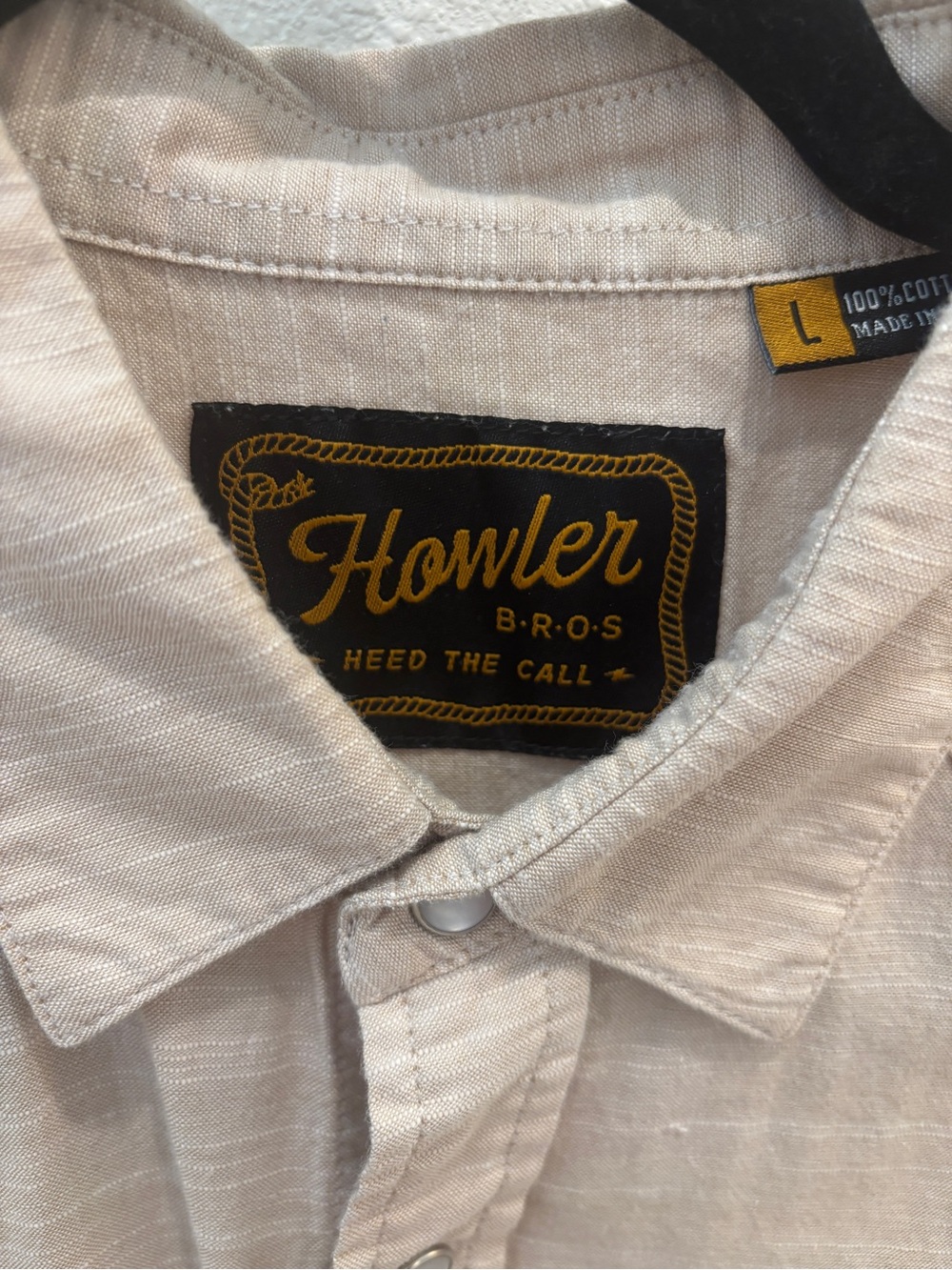 Howler Brothers Beige Button-Down Shirt with Gold Label - Picture 2 of 4